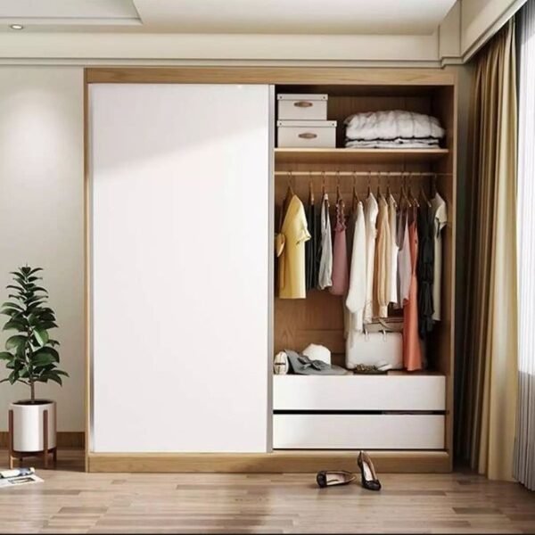 دولاب غرفة نوم أبيض وبيج بتصميم شيك